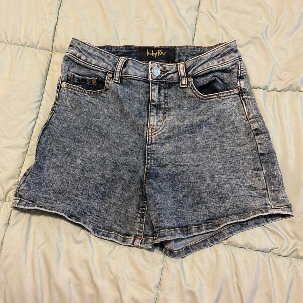 Indigo rein Jean shorts size 11/29